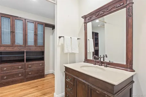 56 Huntville Road Katonah NY 10536
