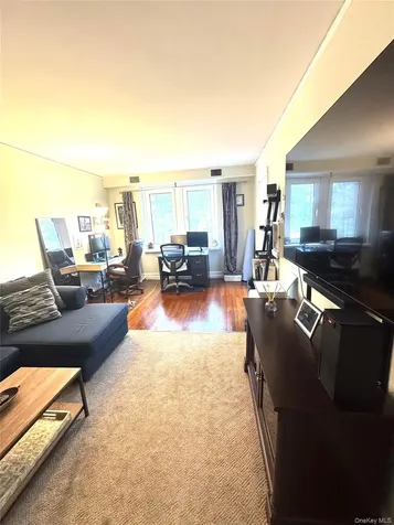 69 Harney Road Scarsdale NY 10583