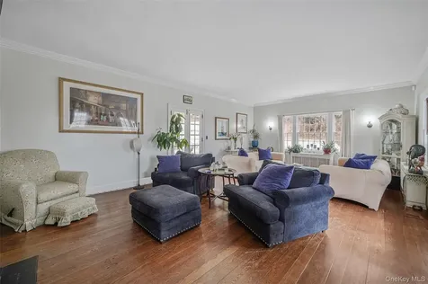 195 Cedar Swamp Road Glen Head NY 11545