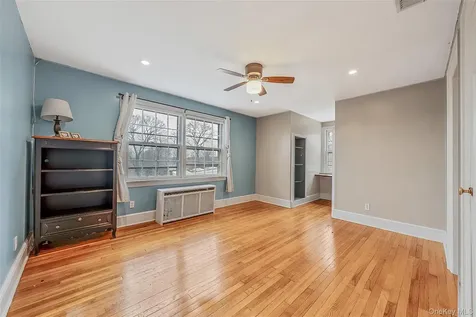 195 Cedar Swamp Road Glen Head NY 11545
