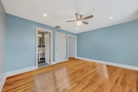 195 Cedar Swamp Road Glen Head NY 11545