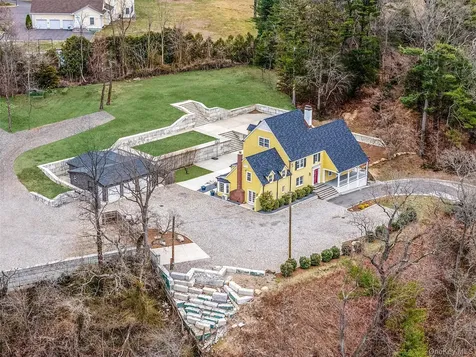 195 Cedar Swamp Road Glen Head NY 11545