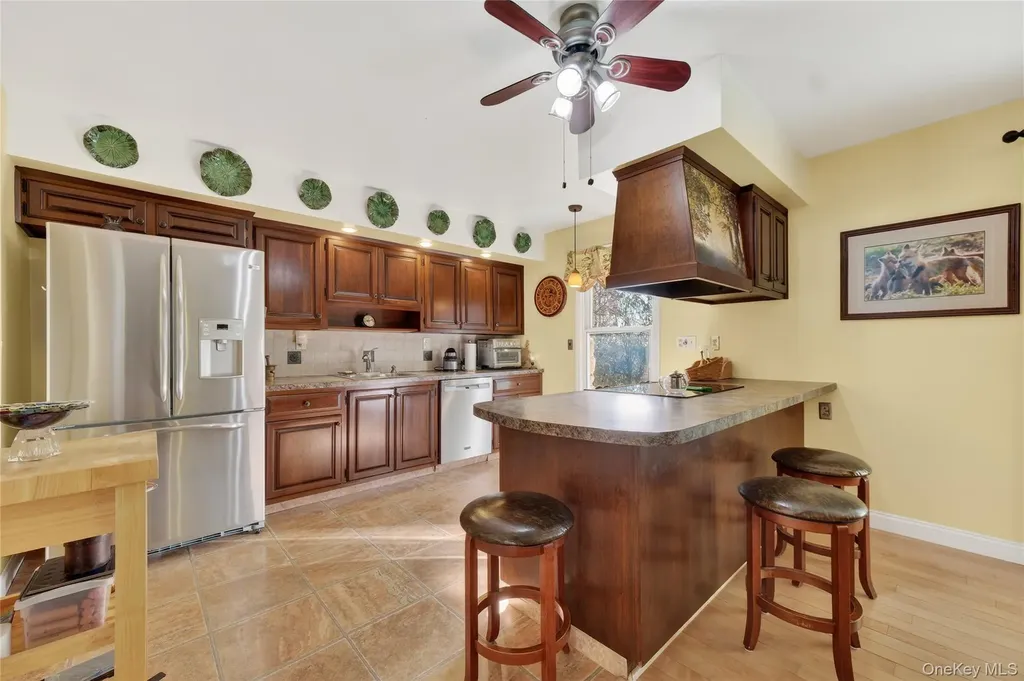123 Fleury Road Pine Bush NY 12566