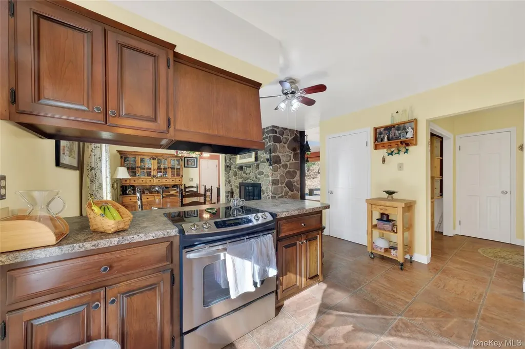 123 Fleury Road Pine Bush NY 12566