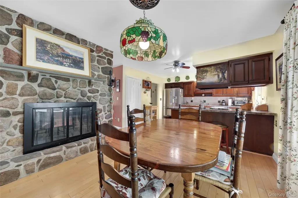 123 Fleury Road Pine Bush NY 12566