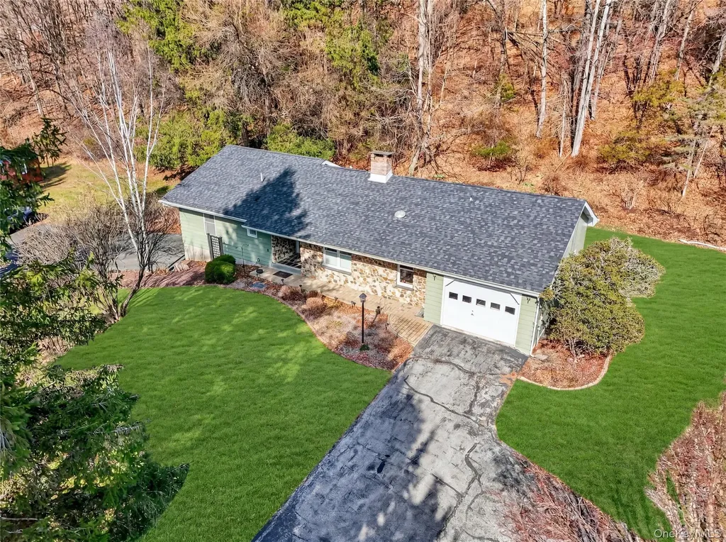 123 Fleury Road Pine Bush NY 12566