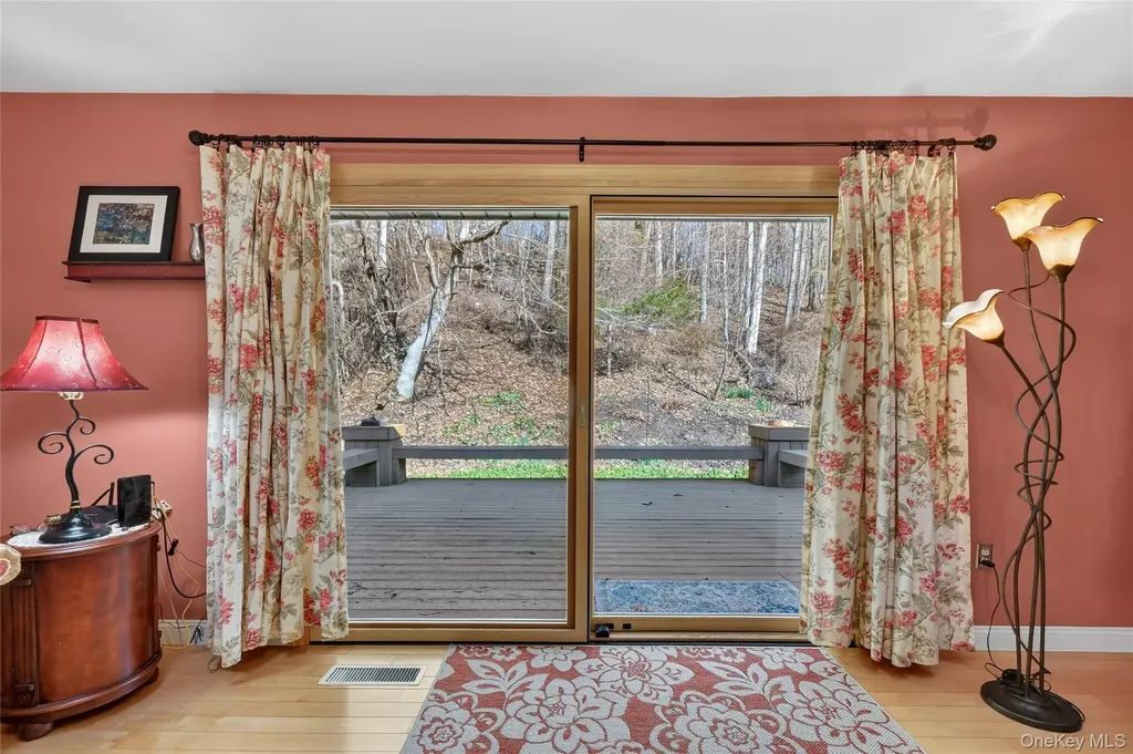 123 Fleury Road Pine Bush NY 12566