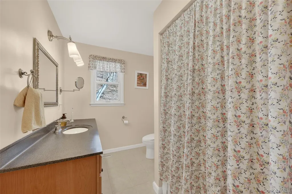 123 Fleury Road Pine Bush NY 12566