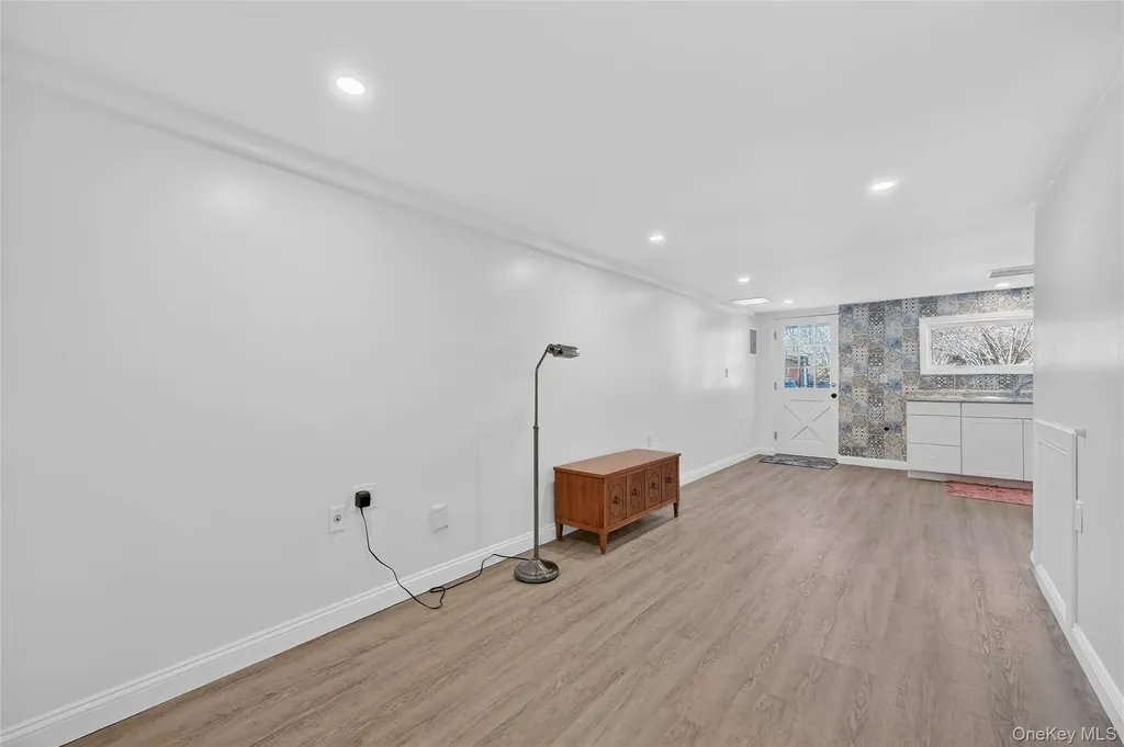 123 Fleury Road Pine Bush NY 12566