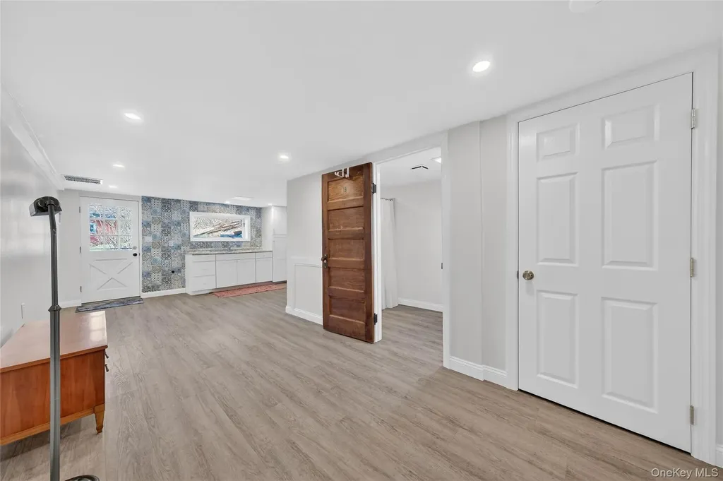 123 Fleury Road Pine Bush NY 12566