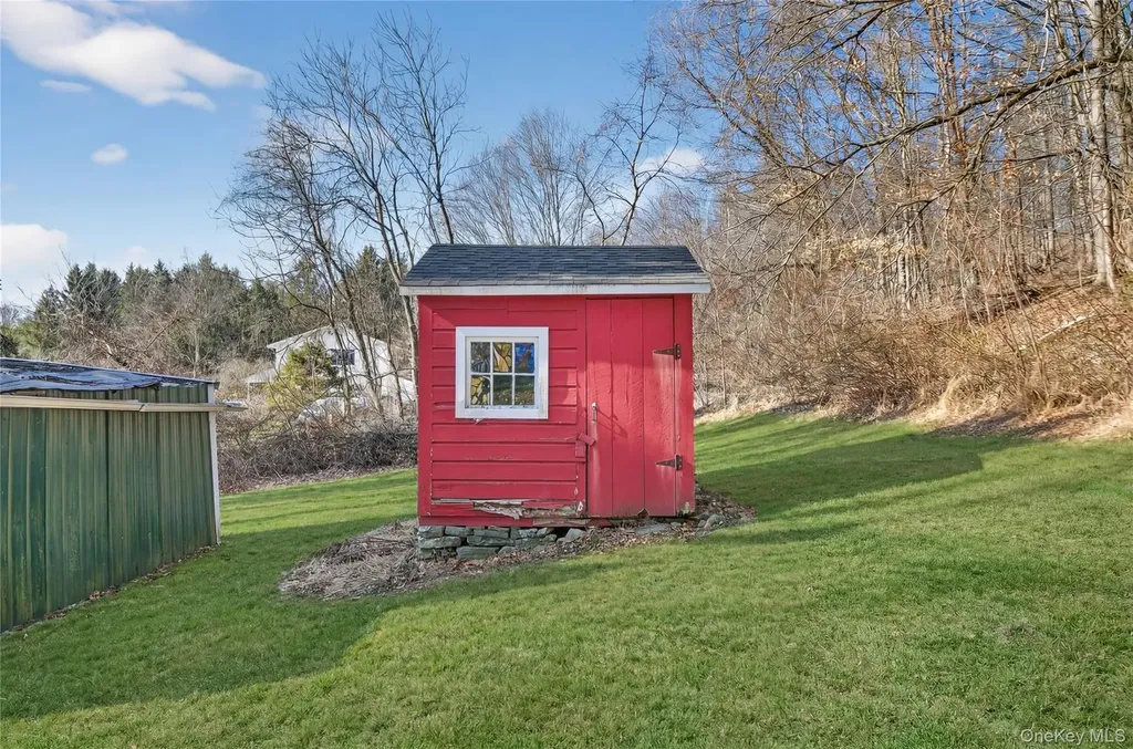 123 Fleury Road Pine Bush NY 12566