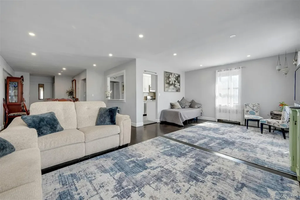 620 Pelham Road New Rochelle NY 10805