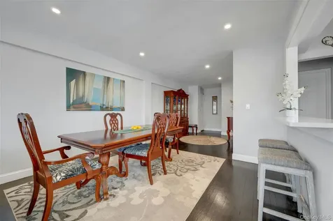 620 Pelham Road New Rochelle NY 10805
