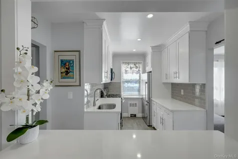 620 Pelham Road New Rochelle NY 10805