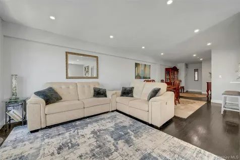620 Pelham Road New Rochelle NY 10805