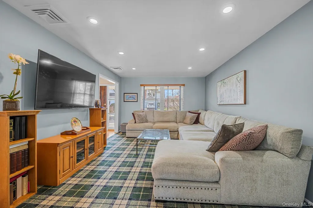 100 Brower Avenue Woodmere NY 11598