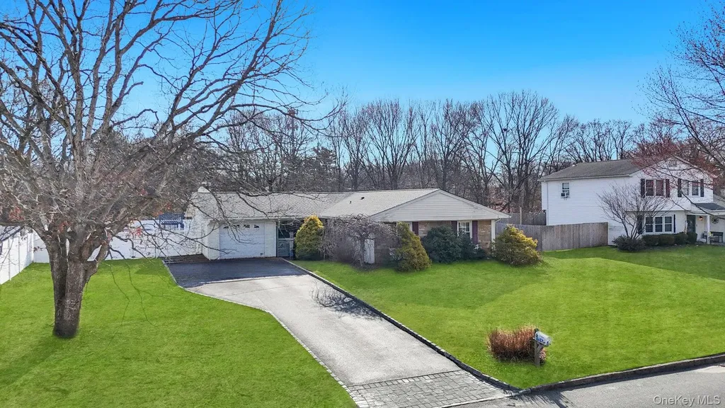 27 Westbrook Road Coram NY 11727