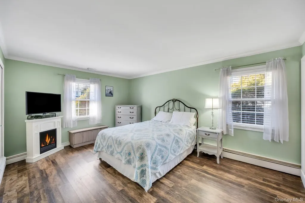 27 Westbrook Road Coram NY 11727