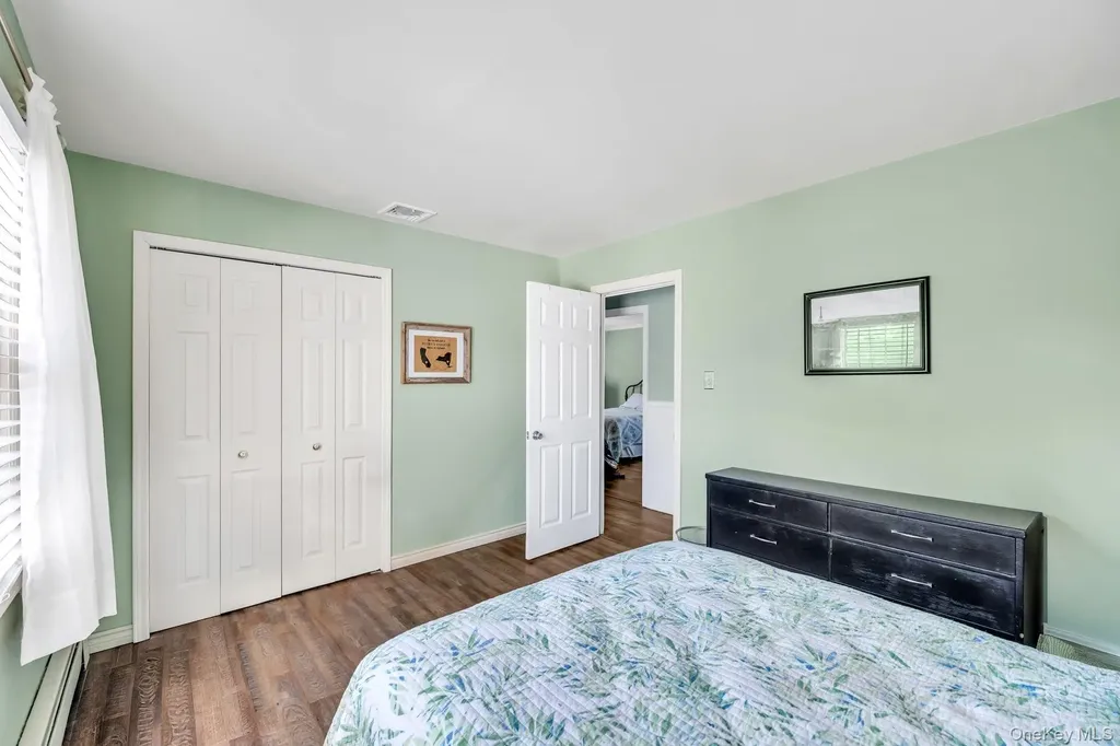 27 Westbrook Road Coram NY 11727
