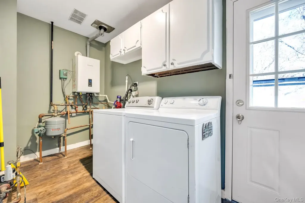 27 Westbrook Road Coram NY 11727
