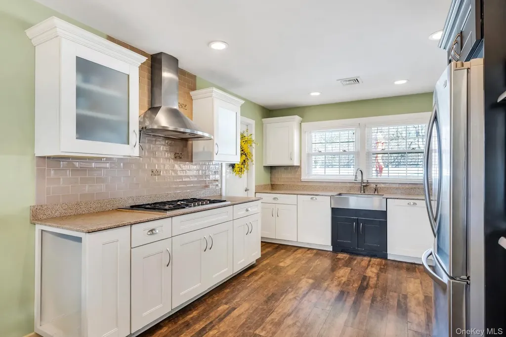 27 Westbrook Road Coram NY 11727