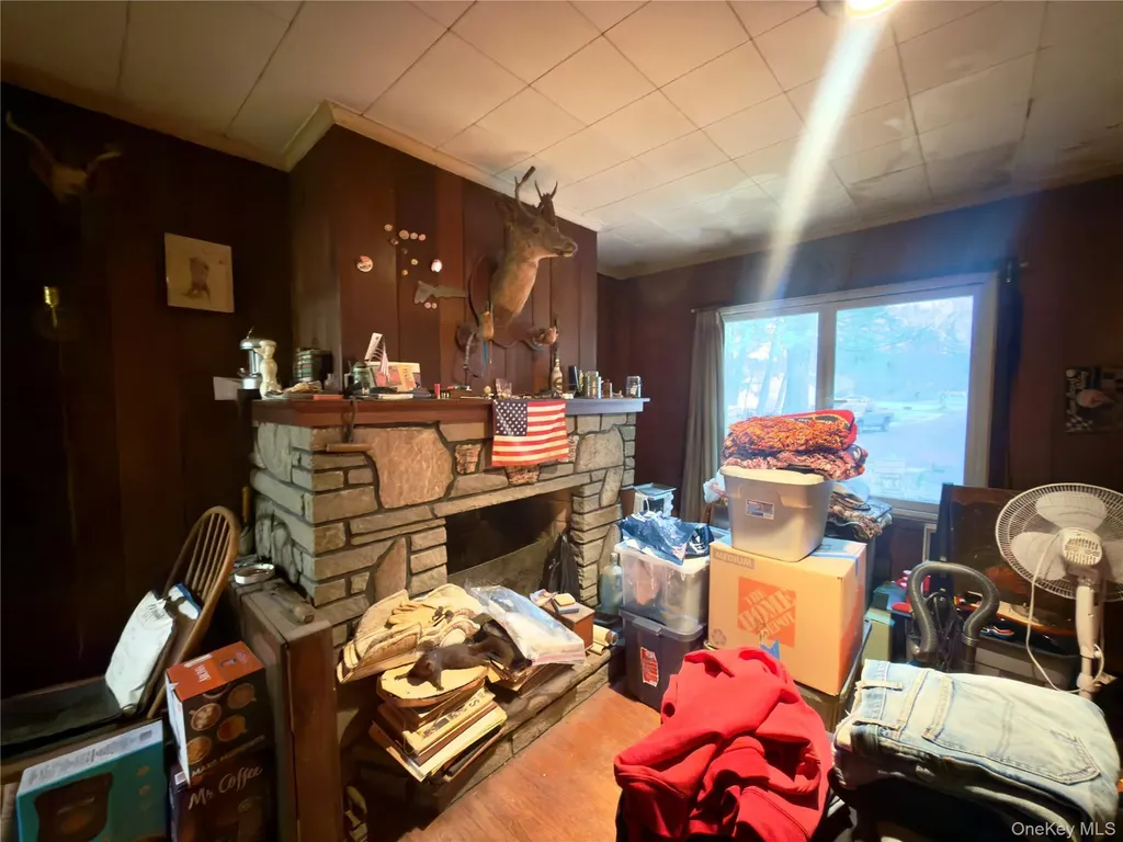 6 Pine Tree Lane Hyde Park NY 12538