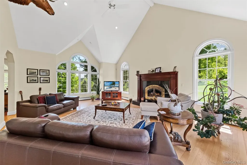 20 Goshen Road Chester NY 10918