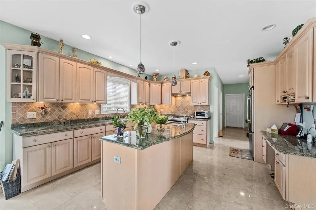 20 Goshen Road Chester NY 10918