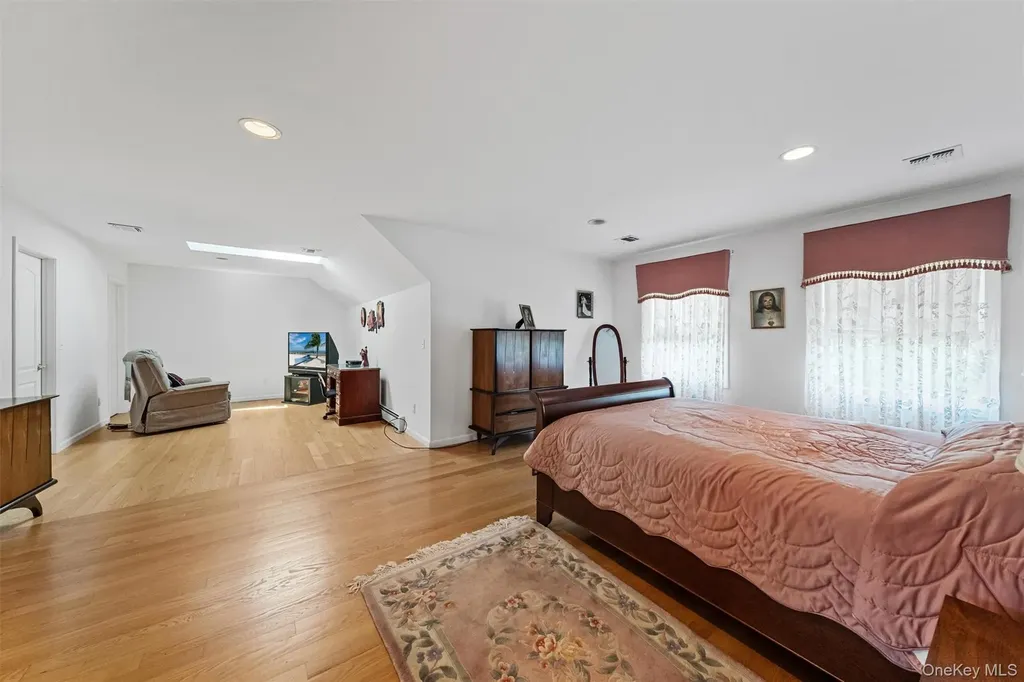 20 Goshen Road Chester NY 10918