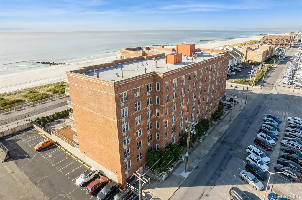 560 W, Broadway Long Beach NY 11561