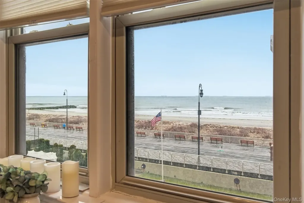560 W, Broadway Long Beach NY 11561