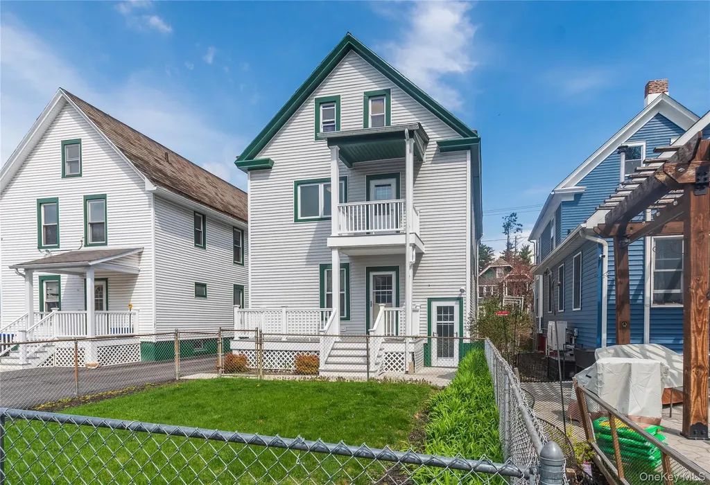 15 Taylor Avenue Poughkeepsie NY 12601