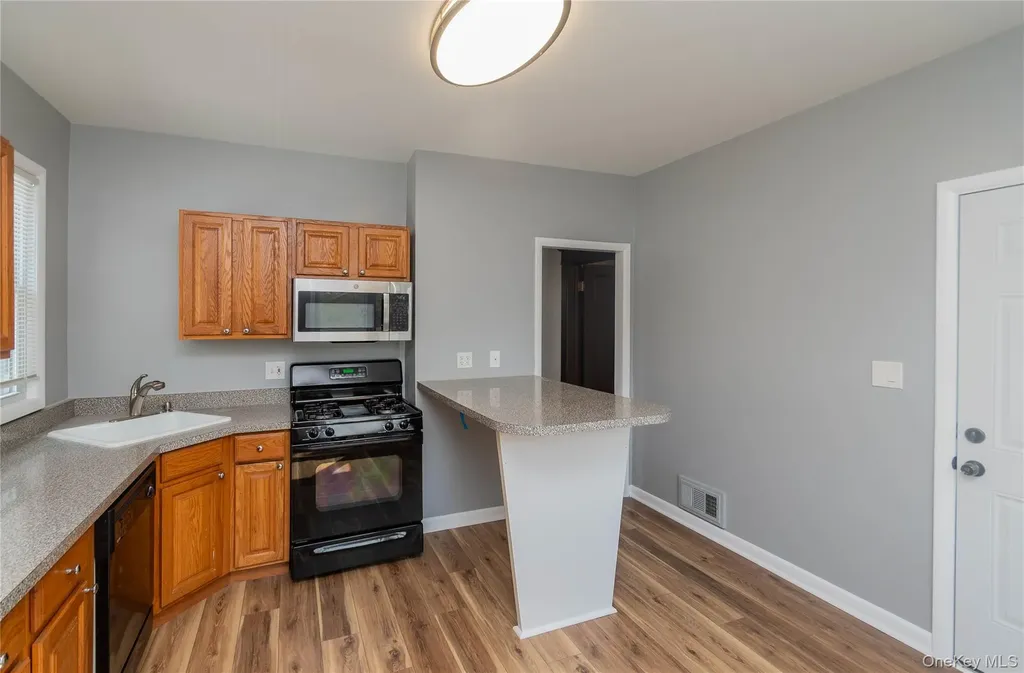 15 Taylor Avenue Poughkeepsie NY 12601