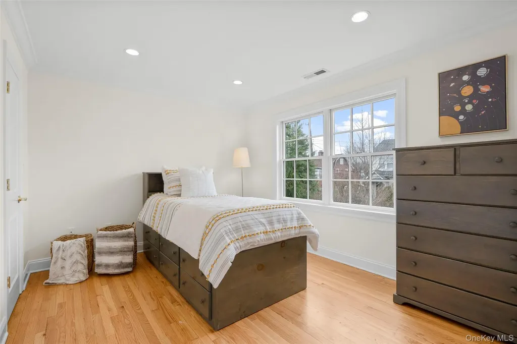 1127 Jensen Avenue Mamaroneck NY 10543