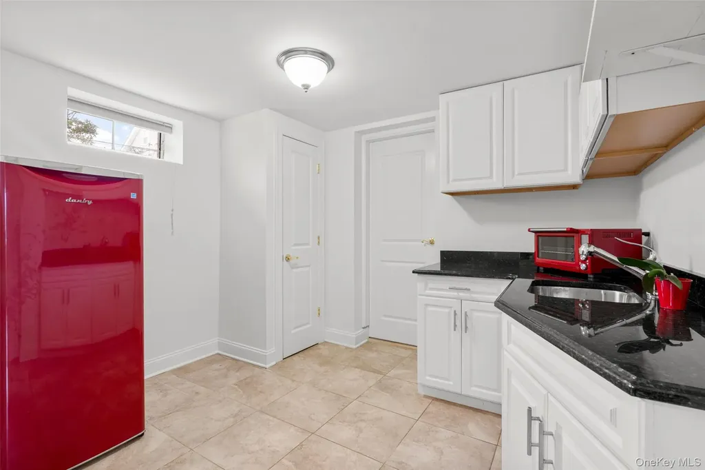 1127 Jensen Avenue Mamaroneck NY 10543