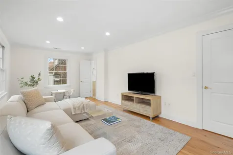 1127 Jensen Avenue Mamaroneck NY 10543