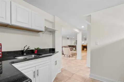 1127 Jensen Avenue Mamaroneck NY 10543