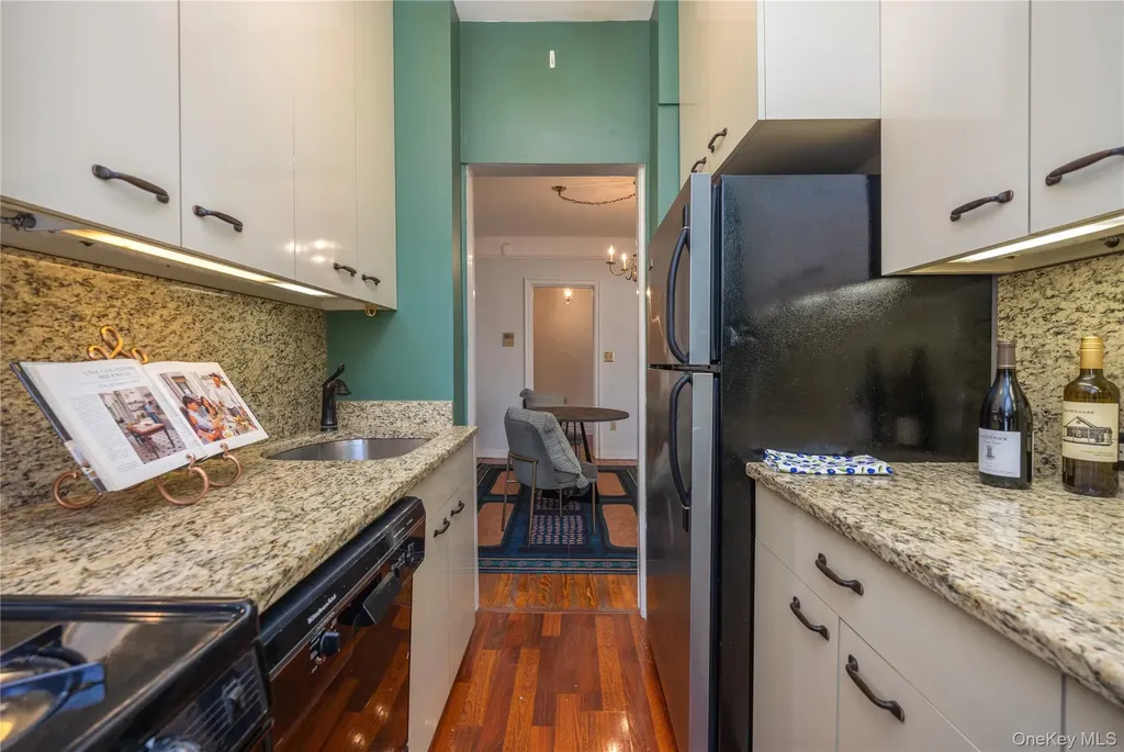 25 Parkview Avenue Bronxville NY 10708