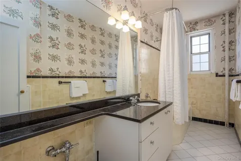 25 Parkview Avenue Bronxville NY 10708