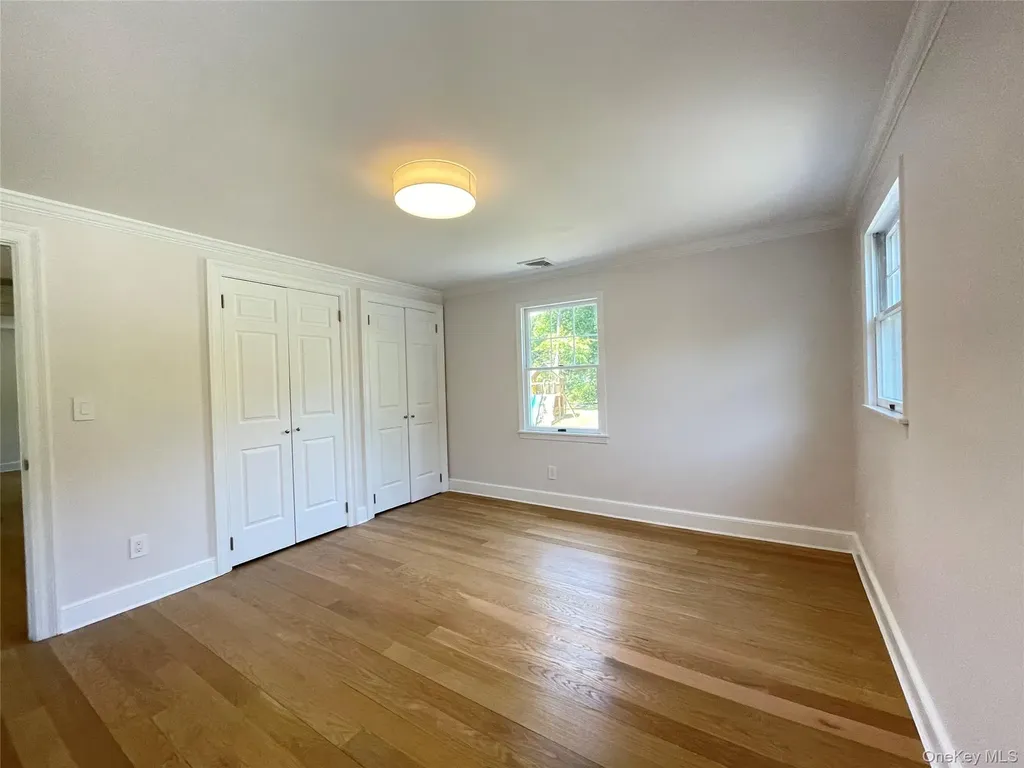 6 Beech Hill Road Lloyd Harbor NY 11743