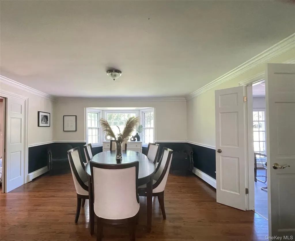 6 Beech Hill Road Lloyd Harbor NY 11743