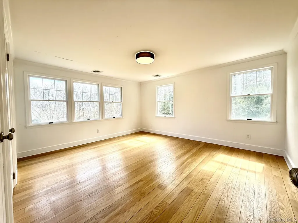 6 Beech Hill Road Lloyd Harbor NY 11743