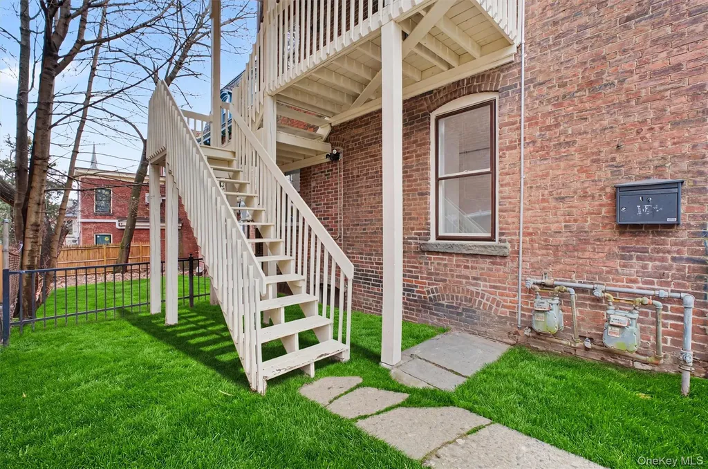 154 3rd Street Newburgh NY 12550