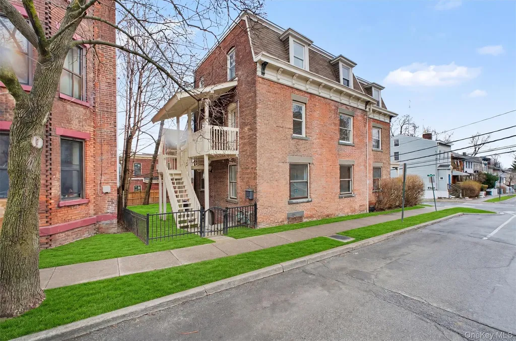 154 3rd Street Newburgh NY 12550
