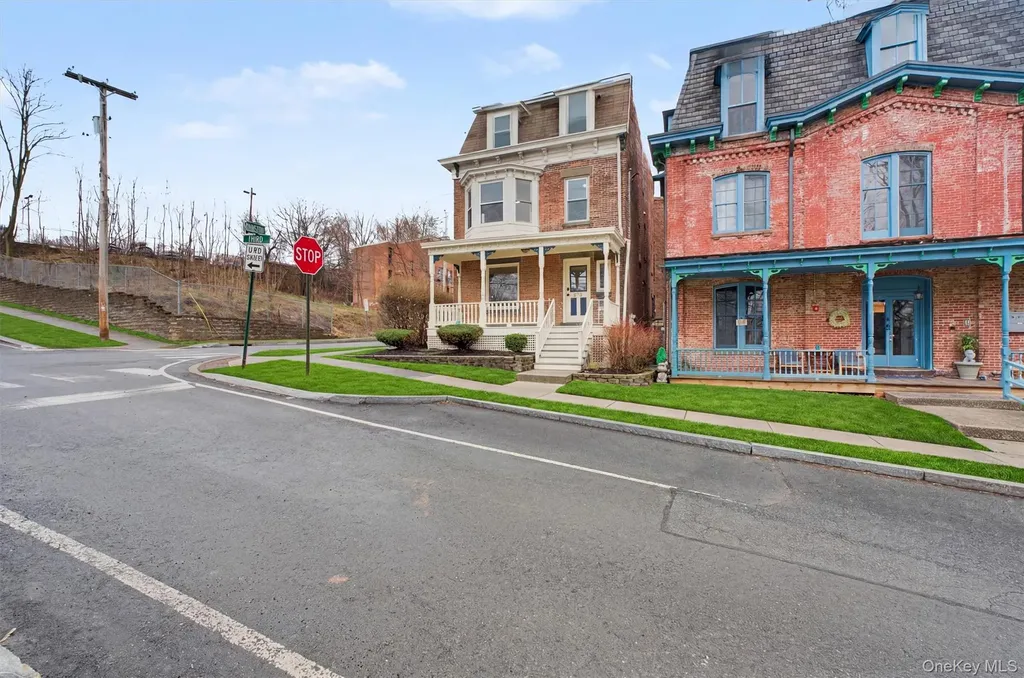 154 3rd Street Newburgh NY 12550