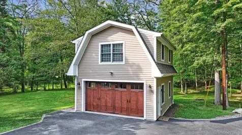 83 Maple Brook Road Tuxedo Park NY 10987