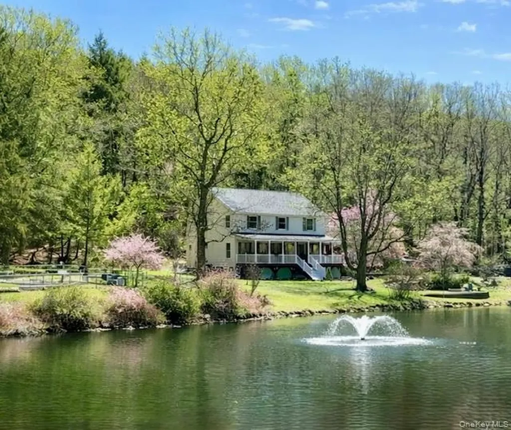1285 Lakes Road Monroe NY 10950