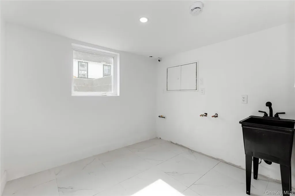 67 Ellison Avenue Freeport NY 11520