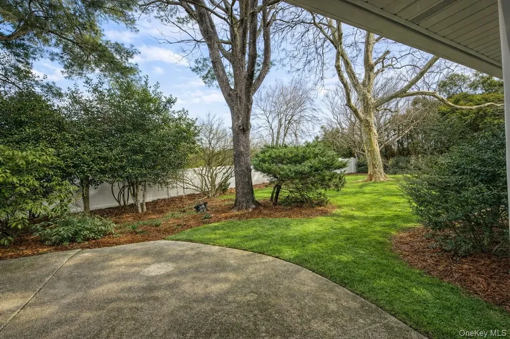 363 Oxhead Road Stony Brook NY 11790