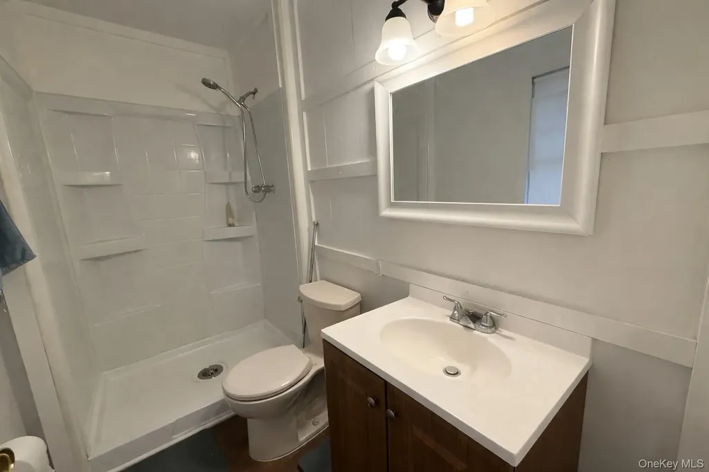 363 Oxhead Road Stony Brook NY 11790